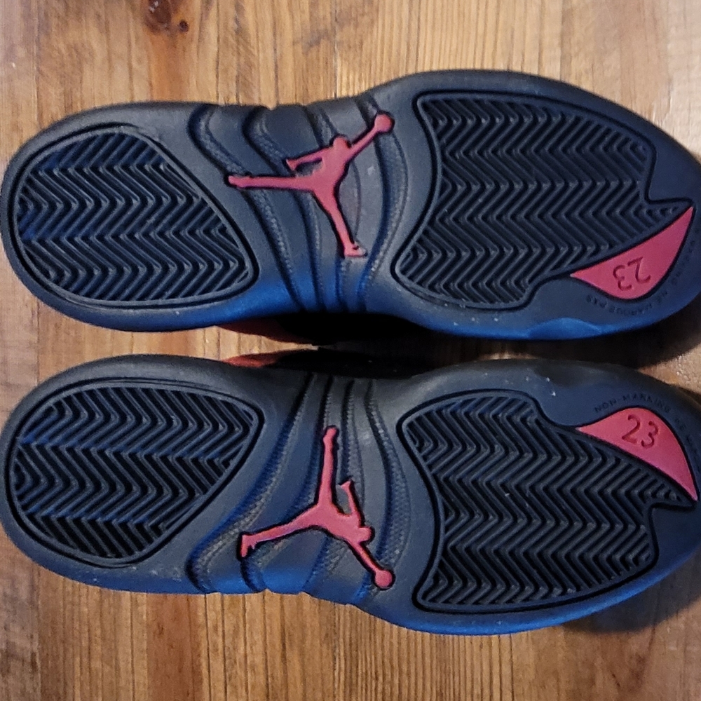 Jordan 12 Retro "Reverse Flu" (PS) - Picture 8 of 12